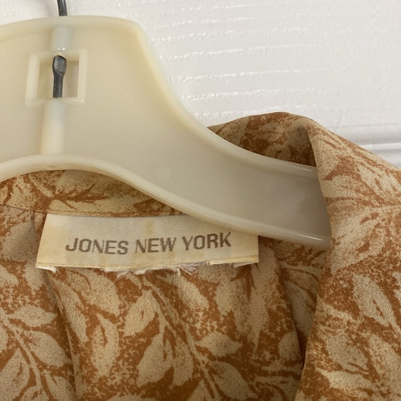 Jones New York silk leaf pattern blouse size 14 - Picture 2 of 6